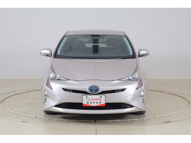 プリウス Aツーリングセレクション 衝突被害軽減ブレーキ 純正9型ナビ 地デジTV バックカメラ BSM レーダークルーズ スマートキー ETC クリアランスソナー 車線逸脱警報 オートハイビーム シートヒーター LEDヘッドライト ドラレコ 横滑り防止装置 ワンオーナー(42枚目)