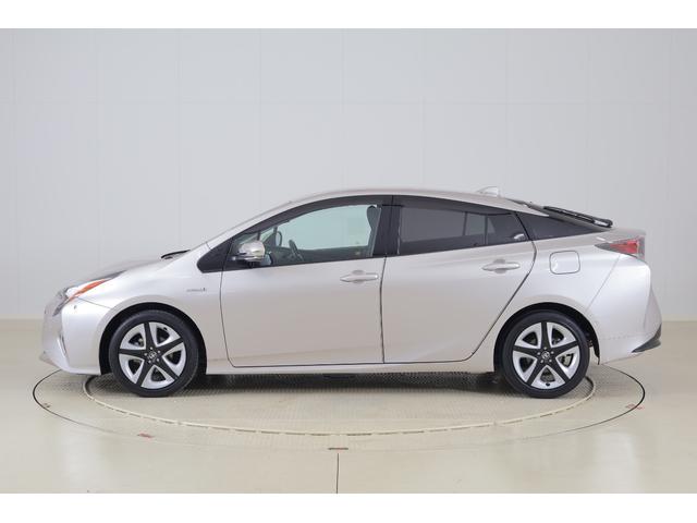 プリウス Aツーリングセレクション 衝突被害軽減ブレーキ 純正9型ナビ 地デジTV バックカメラ BSM レーダークルーズ スマートキー ETC クリアランスソナー 車線逸脱警報 オートハイビーム シートヒーター LEDヘッドライト ドラレコ 横滑り防止装置 ワンオーナー(43枚目)