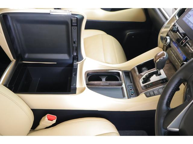 アルファードハイブリッド エグゼクティブラウンジ JBLディスプレイオーディオ(地図有) CD,DVDデッキ フルセグ パラノラミックガイドビュー(全方位カメラ) シートヒータ、クーラー エンジンスタート デジタルミラー 純正ドライブレコーダー前後(22枚目)