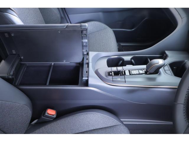 クラウンクロスオーバー G 4WD 衝突被害軽減ブレーキ レーダークルーズ 12.3インチDA 地デジTV バックカメラ クリアランスソナー 車線逸脱警報 スマートキー ETC2.0 オートハイビーム AC100V-1500W パワーシート 前後ドラレコ 純正19インチアルミ(35枚目)