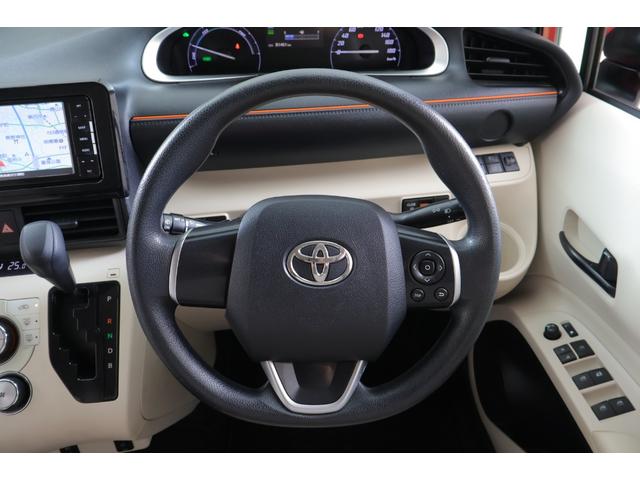 シエンタ ハイブリッドＸ　７インチ社外ナビ（ストラーダ）　Ｂｌｕｅｔｏｏｔｈ　ＣＤ，ＤＶＤ　フルセグ　シートヒータ　キーレスキー　ＥＴＣ　ワンオーナ　前後ドライブレコーダー（13枚目）