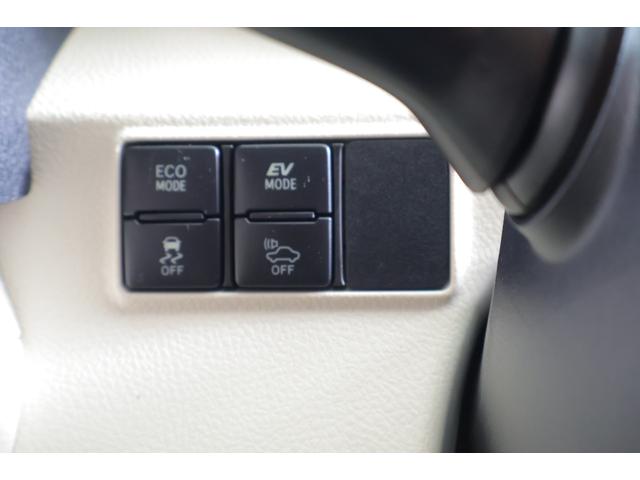 シエンタ ハイブリッドＸ　７インチ社外ナビ（ストラーダ）　Ｂｌｕｅｔｏｏｔｈ　ＣＤ，ＤＶＤ　フルセグ　シートヒータ　キーレスキー　ＥＴＣ　ワンオーナ　前後ドライブレコーダー（25枚目）