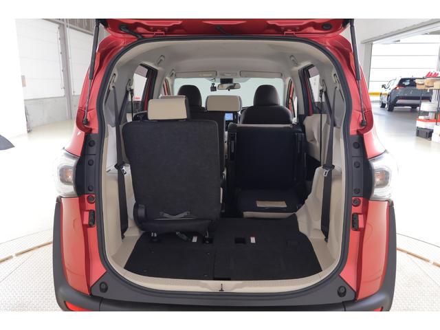 シエンタ ハイブリッドＸ　７インチ社外ナビ（ストラーダ）　Ｂｌｕｅｔｏｏｔｈ　ＣＤ，ＤＶＤ　フルセグ　シートヒータ　キーレスキー　ＥＴＣ　ワンオーナ　前後ドライブレコーダー（41枚目）