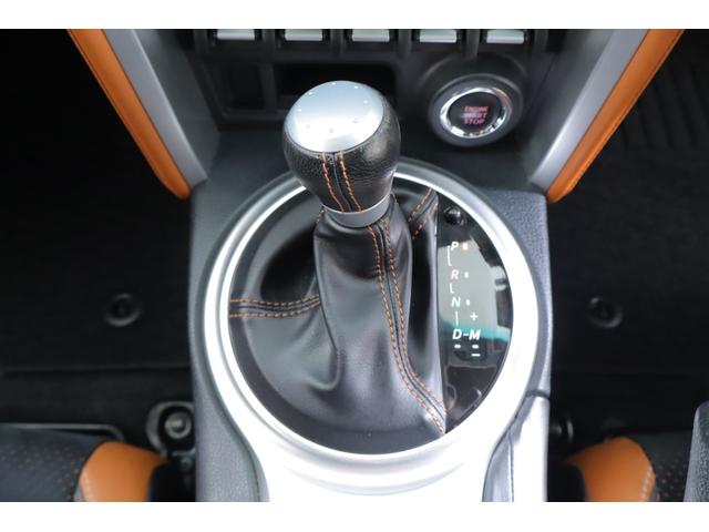 ８６ ＧＴリミテッド　純正ＳＤナビ　地デジＴＶ　バックカメラ　スマートキー　ＥＴＣ　シートヒーター　パドルシフト　前後ドラレコ　ＬＥＤヘッドライト　電動格納ミラー　Ｂｌｕｅｔｏｏｔｈ接続　トルセンＬＳＤ　純正アルミ　横滑り防止装置（22枚目）