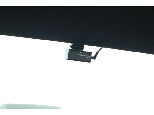 ８６ ＧＴリミテッド　純正ＳＤナビ　地デジＴＶ　バックカメラ　スマートキー　ＥＴＣ　シートヒーター　パドルシフト　前後ドラレコ　ＬＥＤヘッドライト　電動格納ミラー　Ｂｌｕｅｔｏｏｔｈ接続　トルセンＬＳＤ　純正アルミ　横滑り防止装置（28枚目）