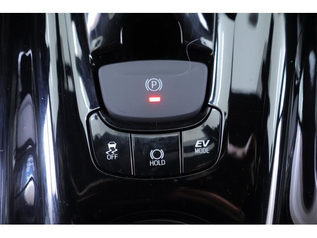 C-HR S GRスポーツ 衝突被害軽減ブレーキ 純正8インチDAナビ バックカメラ BSM スマートキー ETC2.0 レーダークルーズ 車線逸脱警報 オートハイビーム 前後ドラレコ Bluetooth接続 LEDヘッドライト 横滑り防止装置 ワンオーナー(27枚目)