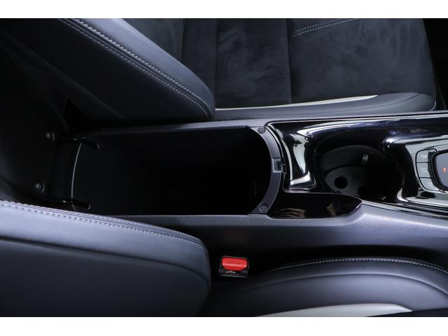 C-HR S GRスポーツ 衝突被害軽減ブレーキ 純正8インチDAナビ バックカメラ BSM スマートキー ETC2.0 レーダークルーズ 車線逸脱警報 オートハイビーム 前後ドラレコ Bluetooth接続 LEDヘッドライト 横滑り防止装置 ワンオーナー(34枚目)