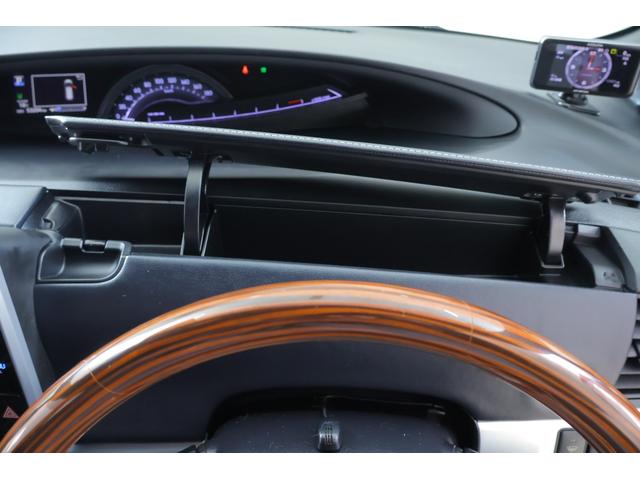 エスティマ アエラス　プレミアム－Ｇ　ＴＲＤエアロ　衝突被害軽減ブレーキ　純正１０インチナビ　地デジＴＶ　前後カメラ　後席モニター　スマートキー　ＥＴＣ２．０　クルコン　車線逸脱警報　オートハイビーム　シートヒーター　両側電動ドア　ドラレコ　パワーバックドア　４ＷＤ（42枚目）