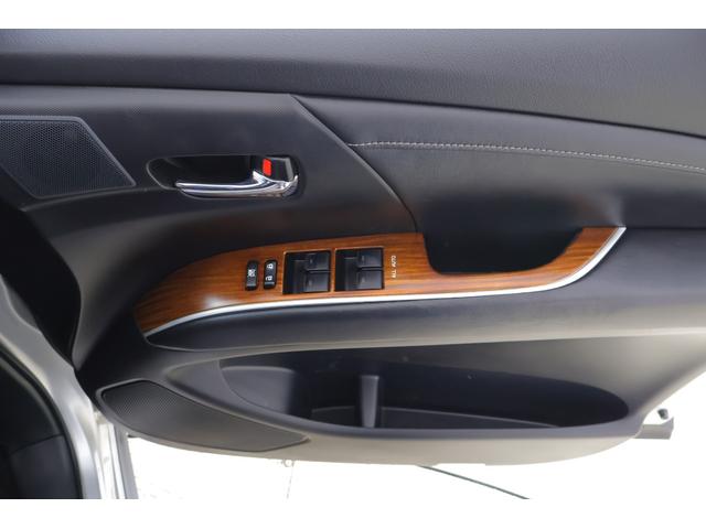 エスティマ アエラス　プレミアム－Ｇ　ＴＲＤエアロ　衝突被害軽減ブレーキ　純正１０インチナビ　地デジＴＶ　前後カメラ　後席モニター　スマートキー　ＥＴＣ２．０　クルコン　車線逸脱警報　オートハイビーム　シートヒーター　両側電動ドア　ドラレコ　パワーバックドア　４ＷＤ（43枚目）