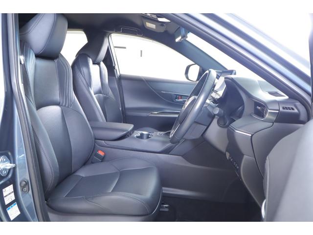 ハリアーハイブリッド Ｚ　レザーパッケージ　１２．１インチディスプレイオーディオ　全方位カメラ　シートヒータ、クーラー、ハンドルヒータ　ＥＴＣ２．０　デジタルインナーミラー　ブラインドスポットモニター　ヘッドアップディスプレイ（19枚目）