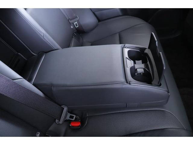 クラウンクロスオーバー Gアドバンスド・レザーパッケージ ディスプレイオーディオ フルセグ 全方位カメラ シートヒータ、クーラー、ハンドルヒータ デジタルインナーミラー(ドラレコ付き) ブラインドスポットモニター ヘッドアップディスプレイ 置くだけ充電(24枚目)