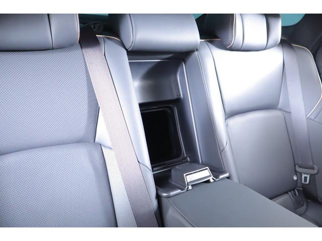 クラウンクロスオーバー Gアドバンスド・レザーパッケージ ディスプレイオーディオ フルセグ 全方位カメラ シートヒータ、クーラー、ハンドルヒータ デジタルインナーミラー(ドラレコ付き) ブラインドスポットモニター ヘッドアップディスプレイ 置くだけ充電(25枚目)