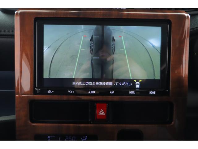 ルーミー カスタムＧ　衝突被害軽減ブレーキ　純正９インチナビ地デジＴＶ　全周囲カメラ　スマートキー　ＥＴＣ　レーダークルーズ　オートハイビーム　車線逸脱警報　コーナーセンサー　両側電動ドア　シートヒーター　先行車発進告知機能　ＬＥＤヘッドライト　前後ドラレコ　ワンオーナー（17枚目）