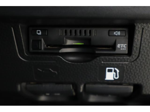 ルーミー カスタムＧ　衝突被害軽減ブレーキ　純正９インチナビ地デジＴＶ　全周囲カメラ　スマートキー　ＥＴＣ　レーダークルーズ　オートハイビーム　車線逸脱警報　コーナーセンサー　両側電動ドア　シートヒーター　先行車発進告知機能　ＬＥＤヘッドライト　前後ドラレコ　ワンオーナー（28枚目）