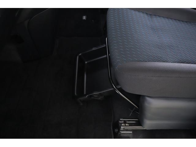 ルーミー カスタムＧ　衝突被害軽減ブレーキ　純正９インチナビ地デジＴＶ　全周囲カメラ　スマートキー　ＥＴＣ　レーダークルーズ　オートハイビーム　車線逸脱警報　コーナーセンサー　両側電動ドア　シートヒーター　先行車発進告知機能　ＬＥＤヘッドライト　前後ドラレコ　ワンオーナー（38枚目）