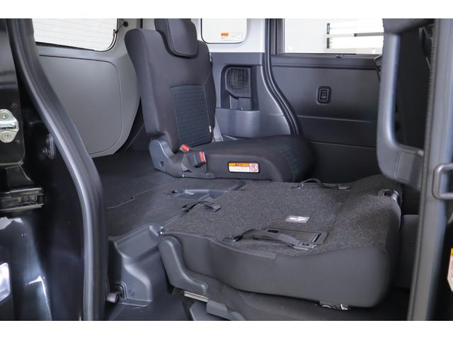 ルーミー カスタムＧ　衝突被害軽減ブレーキ　純正９インチナビ地デジＴＶ　全周囲カメラ　スマートキー　ＥＴＣ　レーダークルーズ　オートハイビーム　車線逸脱警報　コーナーセンサー　両側電動ドア　シートヒーター　先行車発進告知機能　ＬＥＤヘッドライト　前後ドラレコ　ワンオーナー（42枚目）