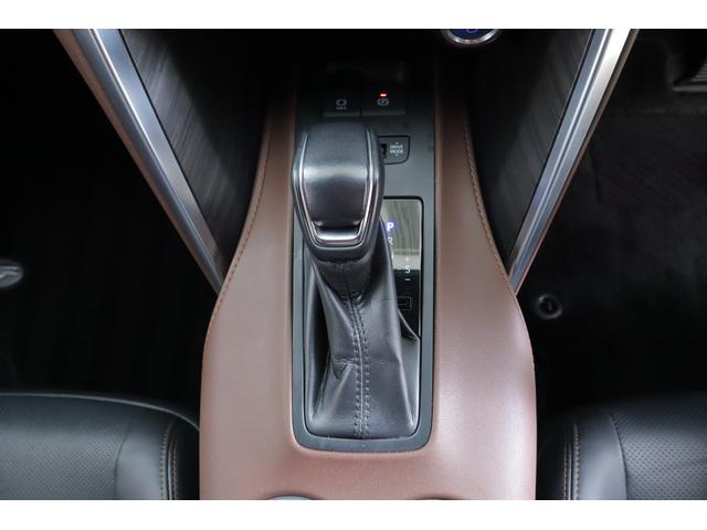 ハリアーハイブリッド Ｚ　レザーパッケージ　４ＷＤ　衝突被害軽減ブレーキ　ＢＳＭ　レーダークルーズ　１２．３インチＪＢＬナビ　地デジＴＶ　全周囲カメラ　車線逸脱警報　ＥＴＣ　シートヒーター＆クール　ステアリングヒーター　パワーバックドア　デジタルミラー　前後ドラレコ　ワンオーナー（27枚目）