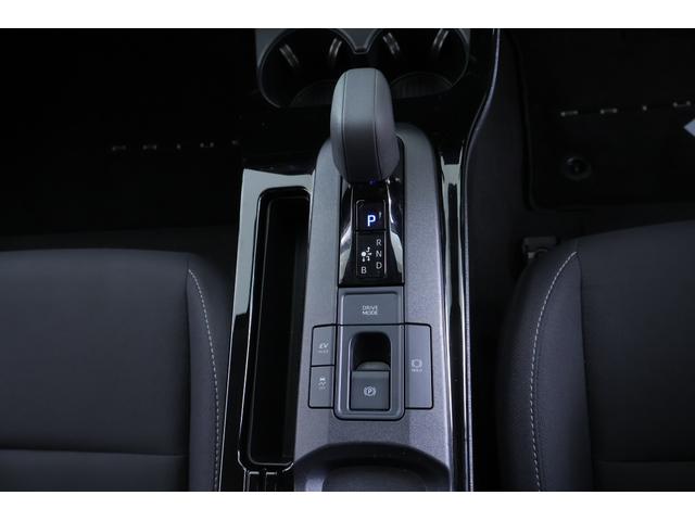 プリウス Ｕ　アドバンストパーク　純正１２．３インチＤＡ　地デジＴＶ　全周囲カメラ　衝突被害軽減ブレーキ　ＢＳＭ　レーダークルーズ　車線逸脱警報　ＥＴＣ２．０　シートヒーター　ステアリングヒーター　ＡＣ１００Ｖ－１５００Ｗ　クリアランスソナー　前後ドラレコ　ＬＥＤライト（28枚目）