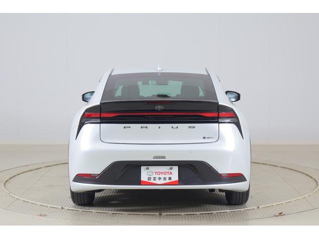 プリウス Ｕ　アドバンストパーク　純正１２．３インチＤＡ　地デジＴＶ　全周囲カメラ　衝突被害軽減ブレーキ　ＢＳＭ　レーダークルーズ　車線逸脱警報　ＥＴＣ２．０　シートヒーター　ステアリングヒーター　ＡＣ１００Ｖ－１５００Ｗ　クリアランスソナー　前後ドラレコ　ＬＥＤライト（52枚目）