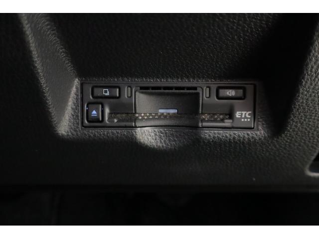 ヤリスクロス ハイブリッドU 衝突被害軽減ブレーキ レーダークルーズ 純正8インチDAナビ バックカメラ スマートキー ETC 車線逸脱警報 オートハイビーム HDMI クリアランスソナー 先行車発進告知機能 Bluetooth接続 横滑り防止装置(28枚目)