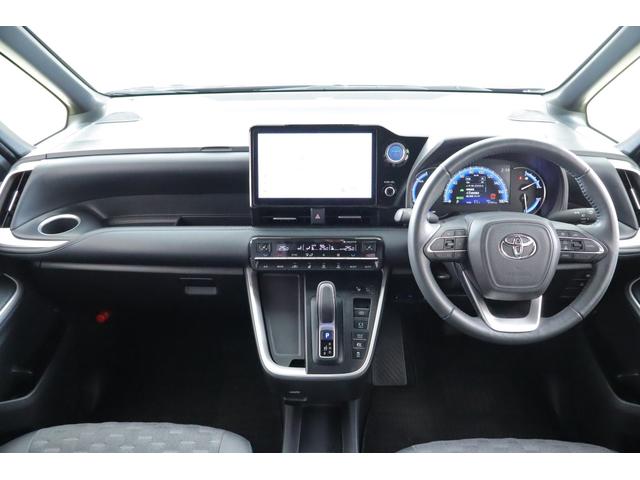 ヴォクシー ハイブリッドS-Z 衝突被害軽減ブレーキ 10.5型DAナビ 純正10.5インチナビ 快適利便パッケージ アドバンストパーク 全周囲カメラ 後席モニター ETC 両側電動ドア シートヒーター AC100V-1500W 前後ドラレコ パワーバックドア(13枚目)