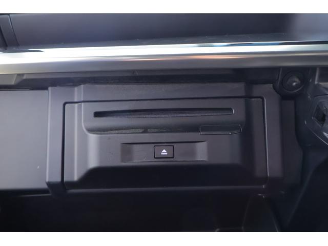 アルファード ２．５Ｓ　タイプゴールドＩＩＩ　４ＷＤ　衝突被害軽減ブレーキ　ＪＢＬプレミアムナビ地デジＴＶ　１３．３インチリアエンター　全周囲カメラ　ＢＳＭ　レーダークルーズ　車線逸脱警報　デジタルミラー　前後ドラレコ　ＥＴＣ　両側電動ドア　パワーバックドア　３眼ＬＥＤライト（31枚目）