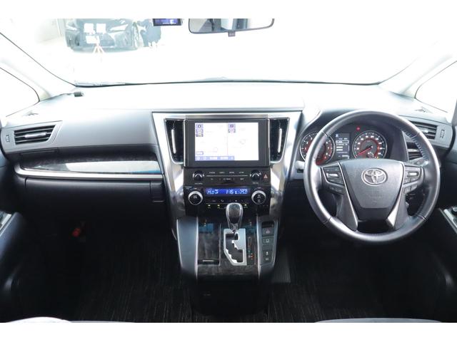 アルファード ２．５Ｓ　衝突被害軽減ブレーキ　レーダークルーズ　純正９インチＤＡナビ　バックカメラ　スマートキー　ＥＴＣ２．０　クリアランスソナー　車線逸脱警報　オートハイビーム　両側電動ドア　ＡＣ１００Ｖ電源　ＬＥＤヘッドライト　前後ドラレコ　横滑り防止装置（12枚目）