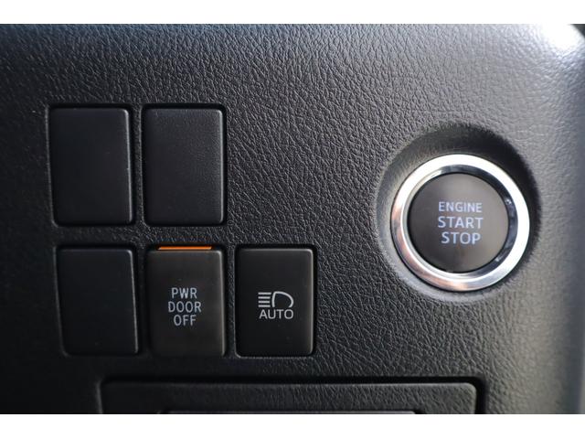 アルファード ２．５Ｓ　タイプゴールド　衝突被害軽減ブレーキ　前後ドラレコ　９インチＤＡナビ地デジ　バックカメラ　後席モニター　レーダークルーズ　ＥＴＣ２．０　クリアランスソナー　車線逸脱警報　オートハイビーム　両側電動ドア　３眼ＬＥＤライト　パワーバックドア　ワンオーナー（28枚目）