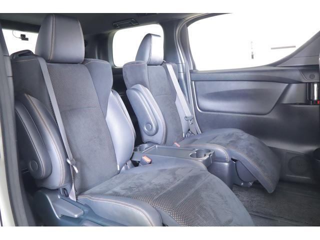 アルファード ２．５Ｓ　タイプゴールド　衝突被害軽減ブレーキ　前後ドラレコ　９インチＤＡナビ地デジ　バックカメラ　後席モニター　レーダークルーズ　ＥＴＣ２．０　クリアランスソナー　車線逸脱警報　オートハイビーム　両側電動ドア　３眼ＬＥＤライト　パワーバックドア　ワンオーナー（42枚目）