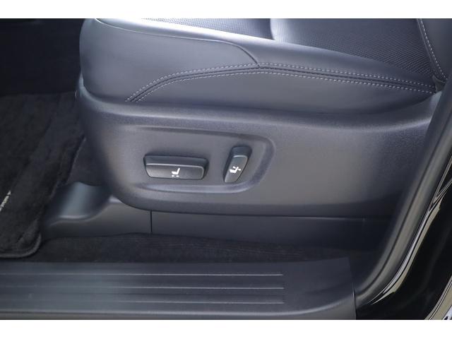 ランドクルーザープラド ＴＸ　Ｌパッケージ　４ＷＤ　衝突被害軽減ブレーキ　ＢＳＭ　純正９インチＤＡナビ　全周囲カメラ　スマートキー　ＥＴＣ２．０　レーダークルーズ　車線逸脱警報　オートハイビーム　本革　シートヒーター＆クール　クリアランスソナー　ＬＥＤヘッドライト　ワンオーナー（40枚目）