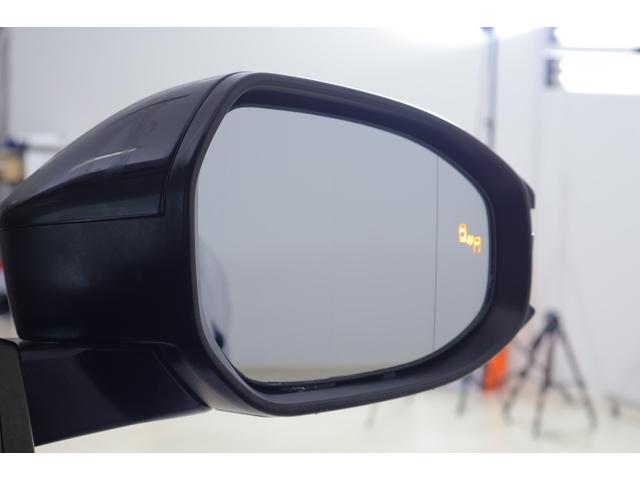 プリウス Ｕ　ディスプレイオーディオナビ　フルセグ　パノラミックビューモニター　スマートキー　ＬＥＤヘッドライト　ＥＴＣ２．０　トヨタセーフティセンス　純正１７インチアルミ　ドライブレコーダー　ハンドルヒーター（25枚目）