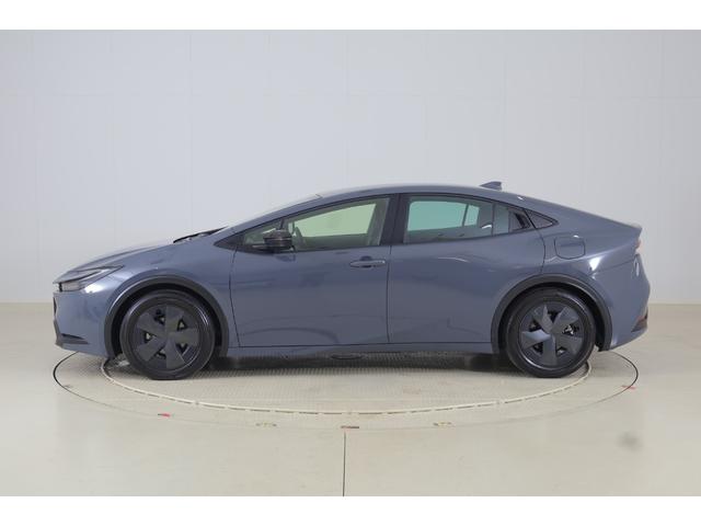 プリウス Ｕ　ディスプレイオーディオナビ　フルセグ　パノラミックビューモニター　スマートキー　ＬＥＤヘッドライト　ＥＴＣ２．０　トヨタセーフティセンス　純正１７インチアルミ　ドライブレコーダー　ハンドルヒーター（41枚目）