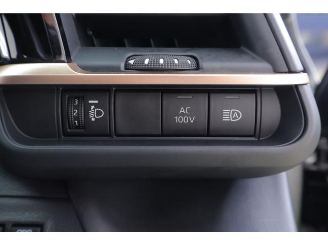 クラウンクロスオーバー Ｇアドバンスド　４ＷＤ　衝突被害軽減ブレーキ　前後ドラレコ　１２．３インチＤＡ　地デジＴＶ　全周囲カメラ　ＢＳＭ　レーダークルーズ　クリアランスソナー　車線逸脱警報　オートハイビーム　ＥＴＣ２．０　パワーシート　ＡＣ１００Ｖ－１５００Ｗ　パワートランク（33枚目）