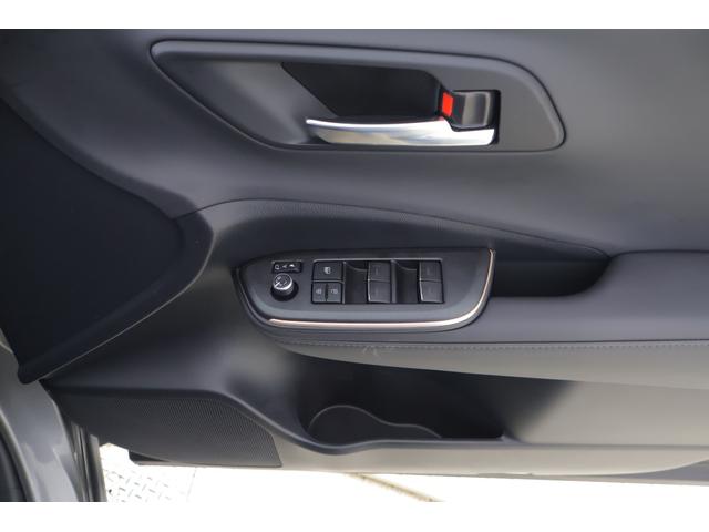 クラウンクロスオーバー Ｇアドバンスド　４ＷＤ　衝突被害軽減ブレーキ　前後ドラレコ　１２．３インチＤＡ　地デジＴＶ　全周囲カメラ　ＢＳＭ　レーダークルーズ　クリアランスソナー　車線逸脱警報　オートハイビーム　ＥＴＣ２．０　パワーシート　ＡＣ１００Ｖ－１５００Ｗ　パワートランク（41枚目）