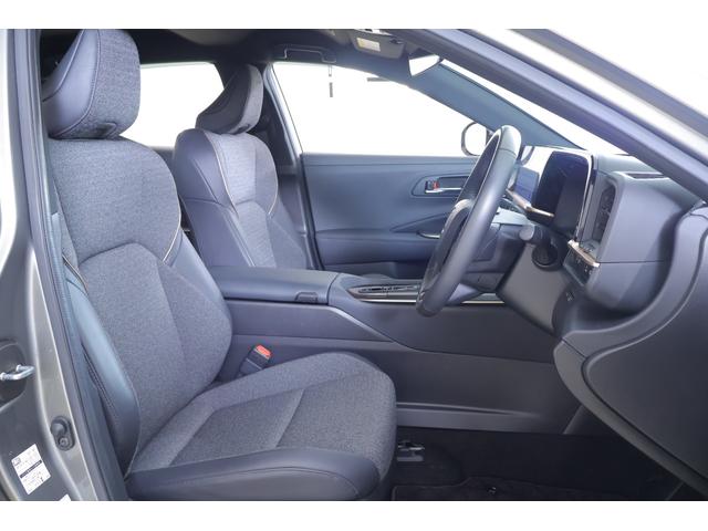 クラウンクロスオーバー Ｇアドバンスド　４ＷＤ　衝突被害軽減ブレーキ　前後ドラレコ　１２．３インチＤＡ　地デジＴＶ　全周囲カメラ　ＢＳＭ　レーダークルーズ　クリアランスソナー　車線逸脱警報　オートハイビーム　ＥＴＣ２．０　パワーシート　ＡＣ１００Ｖ－１５００Ｗ　パワートランク（42枚目）