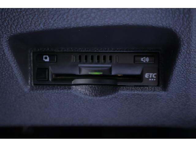 プリウス Ａツーリングセレクション　衝突被害軽減ブレーキ　純正９型ナビ　地デジＴＶ　バックカメラ　ＢＳＭ　レーダークルーズ　車線逸脱警報　スマートキー　ＥＴＣ　オートハイビーム　クリアランスソナー　シートヒーター　ＬＥＤヘッドライト　横滑り防止装置　ワンオーナー（30枚目）