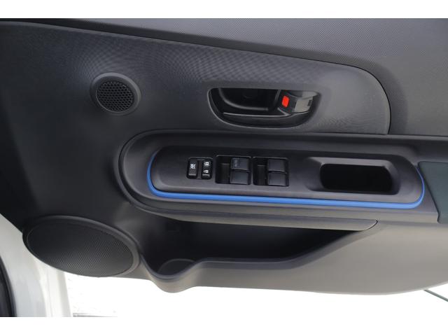 アクア S SDナビ 地デジTV バックカメラ スマートキー ETC シートヒーター 電動格納ミラー Bluetooth接続 横滑り防止装置 TOYOTA認定中古車(27枚目)