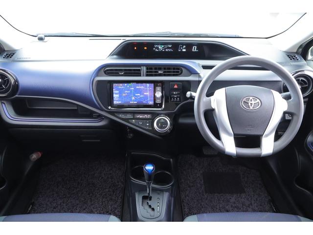 アクア Ｓ　社外ＳＤナビ地デジＴＶ　ドライブレコーダー　ＥＴＣ　キーレス　Ｂｌｕｅｔｏｏｔｈ接続　電動格納ミラー　横滑り防止装置　ワンオーナー　ＴＯＹＯＴＡ認定中古車（12枚目）