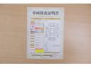 店頭にて、クルマの状態が一目で分かる検査証明書を公開中。トヨタ認定検査員が厳しく査定し、状態を点数と図解で表示しています。修復歴はもちろん、傷やヘコミの箇所や程度がご確認いただけます。