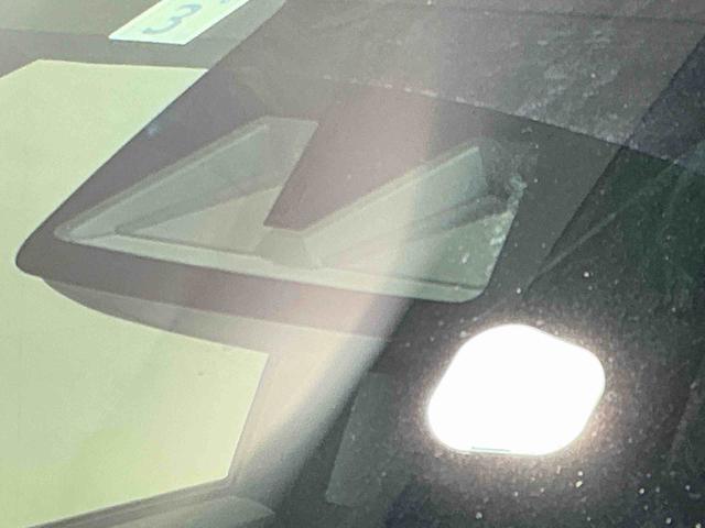 ロッキー プレミアムＧ　ＨＥＶ　バックカメラ付き　電動格納式ドアミラー　追従式クルーズコントロール　衝突被害軽減　盗難防止　衝突安全ボディ　Ｄレコ　アルミホイル　ＬＥＤライト　オートＬＥＤ　Ｓヒーター　記録簿　１オーナー　ナビＴＶ（3枚目）