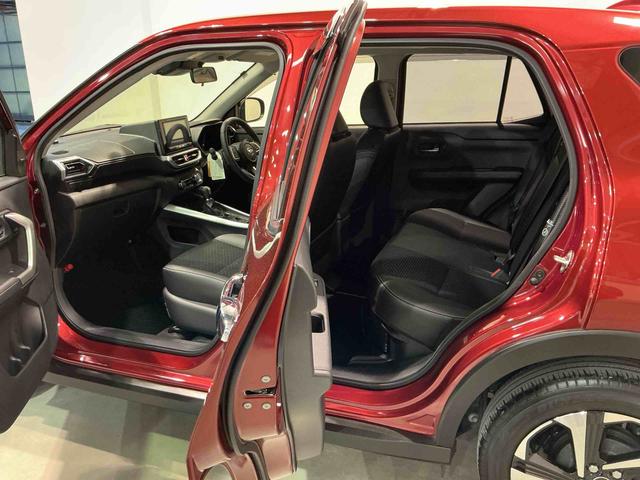 ロッキー プレミアムＧ　ＨＥＶ　バックカメラ付き　電動格納式ドアミラー　追従式クルーズコントロール　衝突被害軽減　盗難防止　衝突安全ボディ　Ｄレコ　アルミホイル　ＬＥＤライト　オートＬＥＤ　Ｓヒーター　記録簿　１オーナー　ナビＴＶ（8枚目）