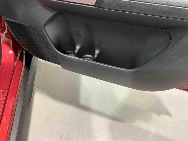 ロッキー プレミアムＧ　ＨＥＶ　バックカメラ付き　電動格納式ドアミラー　追従式クルーズコントロール　衝突被害軽減　盗難防止　衝突安全ボディ　Ｄレコ　アルミホイル　ＬＥＤライト　オートＬＥＤ　Ｓヒーター　記録簿　１オーナー　ナビＴＶ（15枚目）