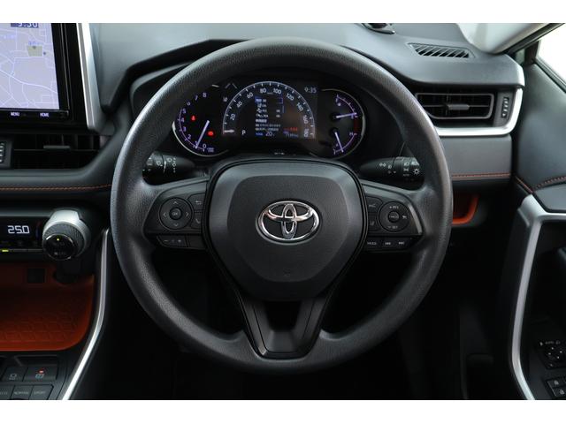 ＲＡＶ４ アドベンチャー　４ＷＤ　衝突被害軽減ブレーキ　純正９型ナビ　フルセグＴＶ　バックカメラ　スマートキー　レーダークルーズ　車線逸脱警報　オートハイビーム　ＥＴＣ２．０　パワーシート　ドラレコ　ＬＥＤライト　Ｂｌｕｅｔｏｏｔｈ接続　横滑り防止装置（12枚目）