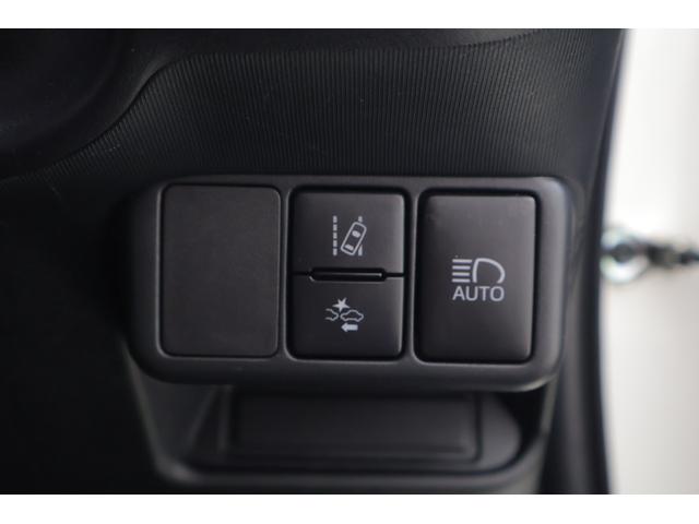 アクア S 衝突被害軽減ブレーキ 純正SDナビ 地デジTV バックカメラ ETC オートハイビーム 車線逸脱警報 クリアランスソナー 先行車発進告知機能 キーレス 電動格納ミラー Bluetooth接続 横滑り防止装置(28枚目)