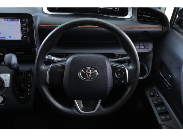 シエンタ ハイブリッド　ファンベースＸ　衝突被害軽減ブレーキ　純正ＳＤナビＴＶ　バックカメラ　キーレス　ＥＴＣ　オートハイビーム　車線逸脱警報　クリアランスソナー　片側電動ドア　先行車発進告知機能　Ｂｌｕｅｔｏｏｔｈ接続　横滑り防止装置（13枚目）