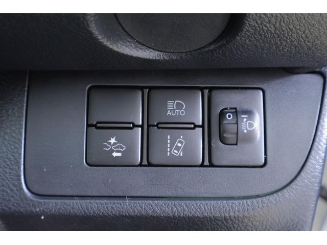 シエンタ ハイブリッド　ファンベースＸ　衝突被害軽減ブレーキ　純正ＳＤナビＴＶ　バックカメラ　キーレス　ＥＴＣ　オートハイビーム　車線逸脱警報　クリアランスソナー　片側電動ドア　先行車発進告知機能　Ｂｌｕｅｔｏｏｔｈ接続　横滑り防止装置（22枚目）