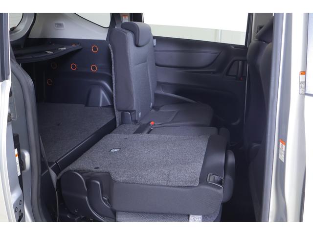 シエンタ ハイブリッド　ファンベースＸ　衝突被害軽減ブレーキ　純正ＳＤナビＴＶ　バックカメラ　キーレス　ＥＴＣ　オートハイビーム　車線逸脱警報　クリアランスソナー　片側電動ドア　先行車発進告知機能　Ｂｌｕｅｔｏｏｔｈ接続　横滑り防止装置（34枚目）