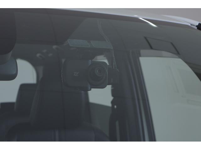 ノア ハイブリッドＳ－Ｚ　衝突被害軽減ブレーキ　１０．５型ＤＡナビ　地デジＴＶ　バックカメラ　スマートキー　ＥＴＣ２．０　オートハイビーム　レーダークルーズ　車線逸脱警報　クリアランスソナー　両側電動ドア　シートヒーター　ＡＣ１００Ｖ－１５００Ｗ　前後ドラレコ（32枚目）