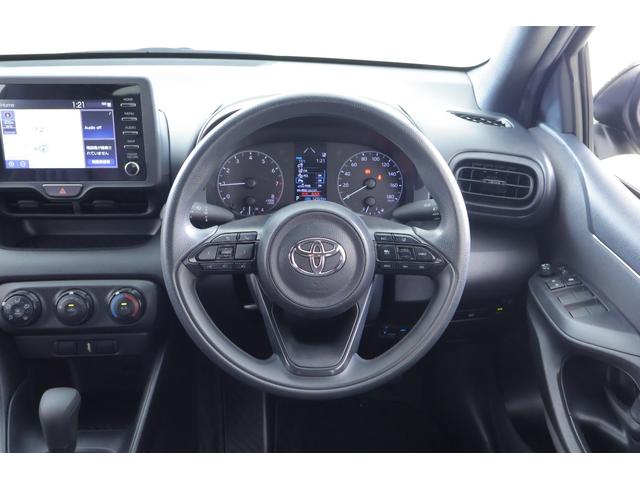 ヤリス X 衝突被害軽減ブレーキ レーダークルーズ 車線逸脱警報 純正ディスプレイオーディオナビ バックカメラ スマートキー ETC オートハイビーム クリアランスソナー 先行車発進告知機能 ドライブレコーダー Bluetooth接続 横滑り防止装置(13枚目)