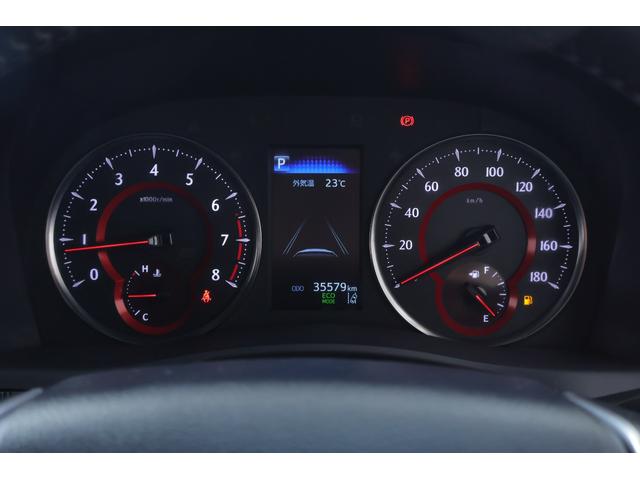 アルファード ２．５Ｓ　タイプゴールドＩＩ　衝突被害軽減ブレーキ　純正９インチＤＡナビ　バックカメラ　ＥＴＣ２．０　レーダークルーズ　オートハイビーム　車線逸脱警報　クリアランスソナー　両側電動ドア　ＡＣ１００Ｖ電源　パワーバックドア　３眼ＬＥＤライト　横滑防止装置（16枚目）